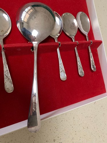 Vintage Cavalier Dessert/Fruit Spoon Set, new/never used - Picture 3 of 6