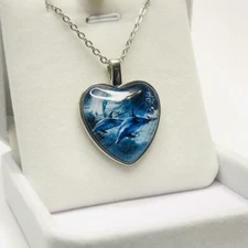 Exquisite Heart-shaped Dolphin In The Sea Pattern Heart Pendant Necklace