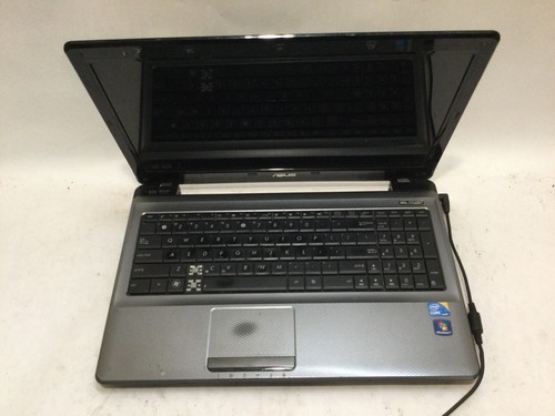 Toshiba Satellite L875-S7110 / Intel Core i3 / (DOES NOT RECEIVE POWER!) MR - Picture 2 of 4