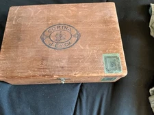 VINTAGE CORINA LARKS WOODEN CIGAR BOX  EXTRA MILD WESTERN SHAPE DOVETAIL 15 CENT
