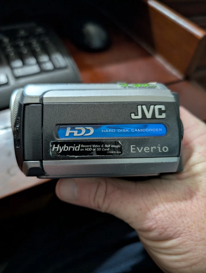 JVC Everio 30GB GZ-MG155U Hard Disk Video Camcorder Bundle Working  With Dock - Image 4 of 4