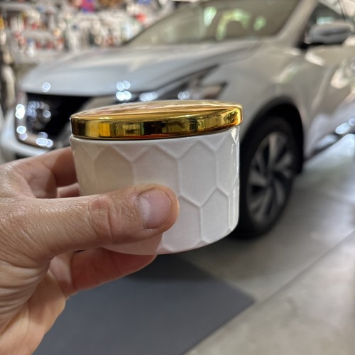 Decorative Candle Holder With Lid - 第 1/4 張圖片