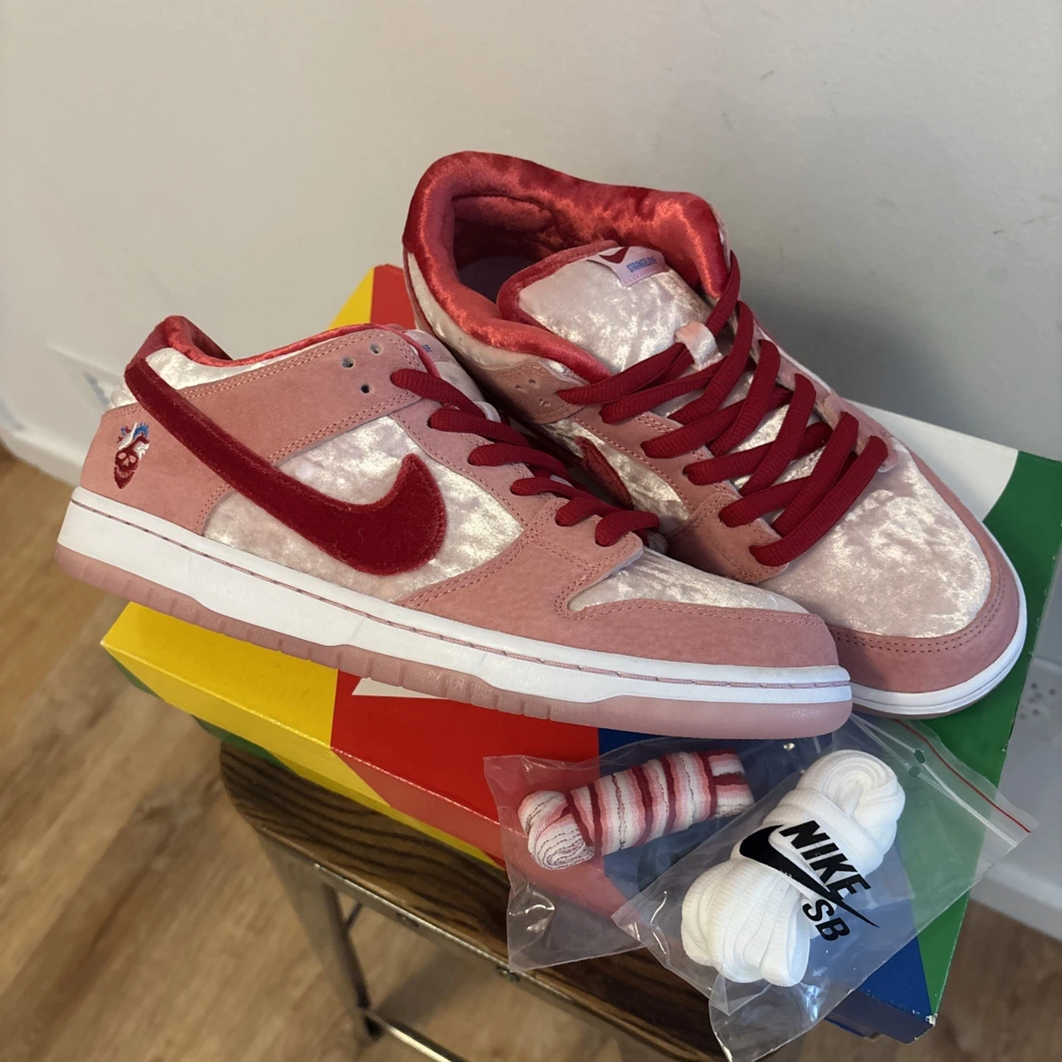 Nike StrangeLove x Dunk SB Special Box Low Valentine's Day for
