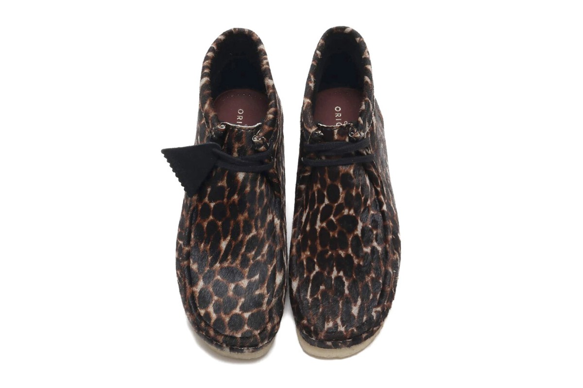 NEW Men Clarks Original Wallabee Black animal print hairy NEW Men Clarks Original Wallabee Black animal print hairy