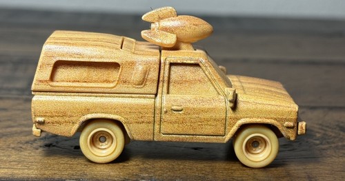 Pizza Planet Truck Hot Wheels Premium Disney Pixar Brave Wood 1:64 Loose - 第 5/7 張圖片