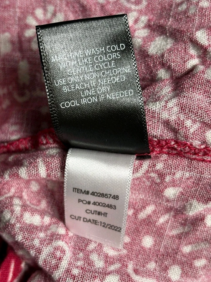 Mameluco con botones Torrid para mujer talla 2X rojo blanco floral manga corta  Foto 4 de 4