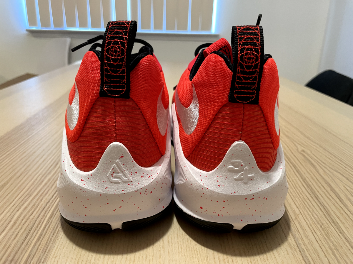 NEW NIKE Zoom Freak 3 TB Basketball DA7845-600 MEN'S size 11