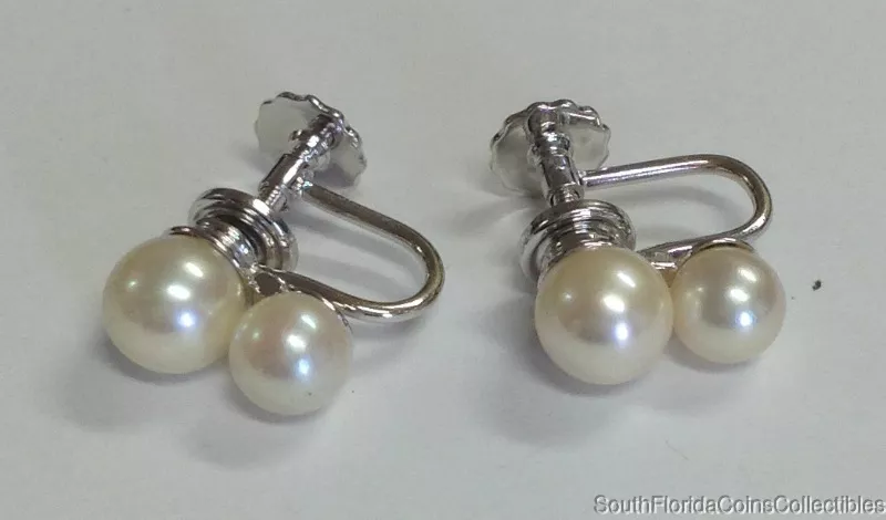 VINTAGE Two-Pearl Screw-Back Earrings