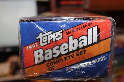 1993 Topps Baseball Factory Set Sealed - Picture 2 of 2