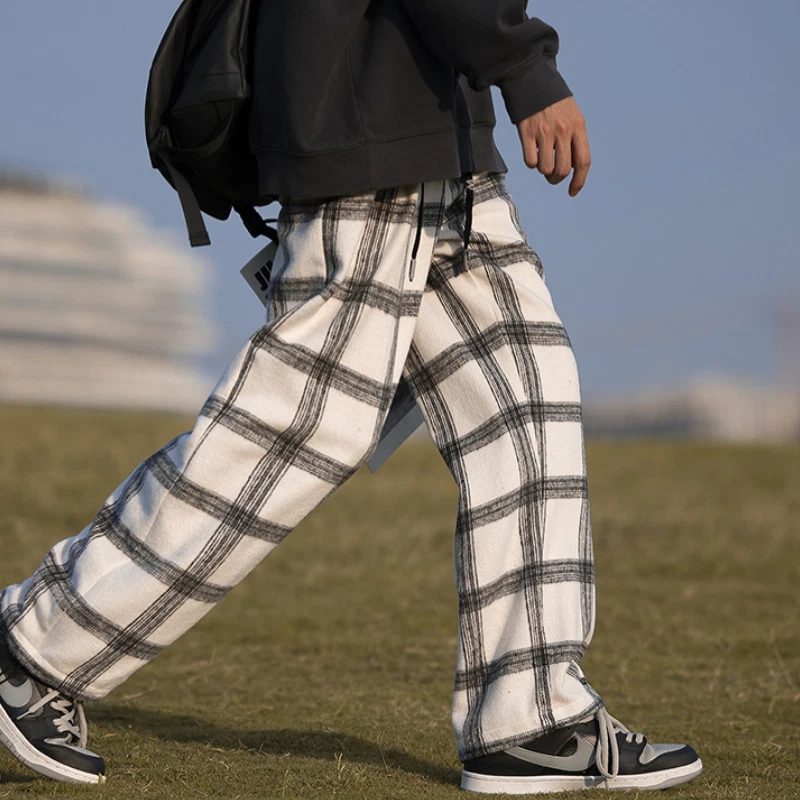 Baggy store checkered trousers