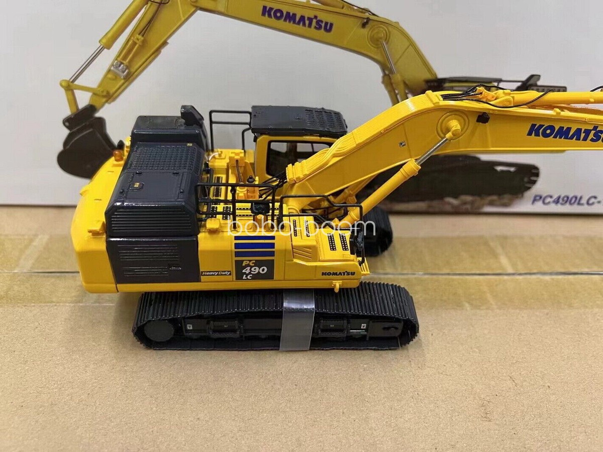 KOMATSU コマツ　PC490LC-11 1:50SCALE UH 1/50 Scale Komatsu PC490LC-11 Excavator DieCast Model Toy