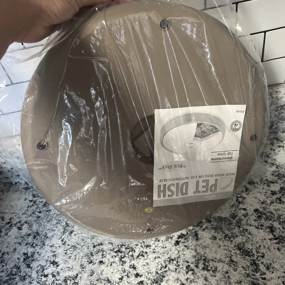 Prato alimentador automático de seis dias Koolatron Pet Dish - Imagem 2 de 2