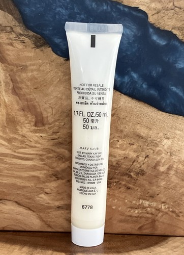 Mary Kay Timewise Age-fighting Moisturizer 1.7 Oz ( 6778 ). - Picture 3 of 5