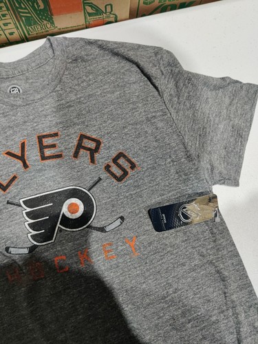 New Official NHL Philadelphia Flyers Hockey Grey Short Sleeved Tee Shirt - Picture 3 of 5