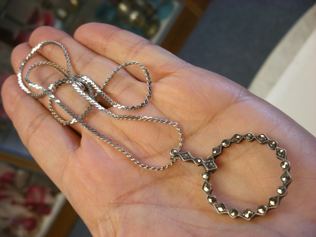 Art deco shop silver necklace