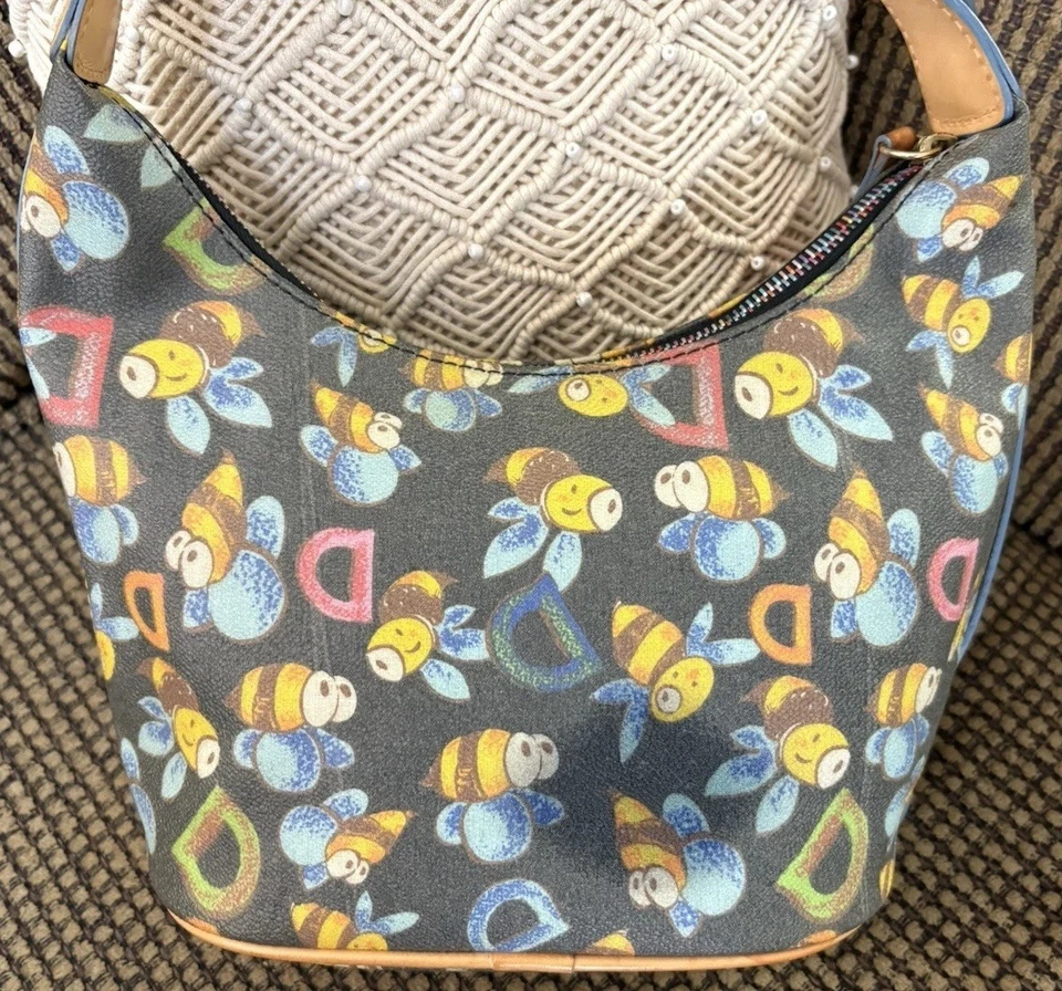 Mini Bolso Hobo Dooney Bourke Negro Amarillo Logo Abejorro Caprichoso De Colección Y2K Foto 2 de 4