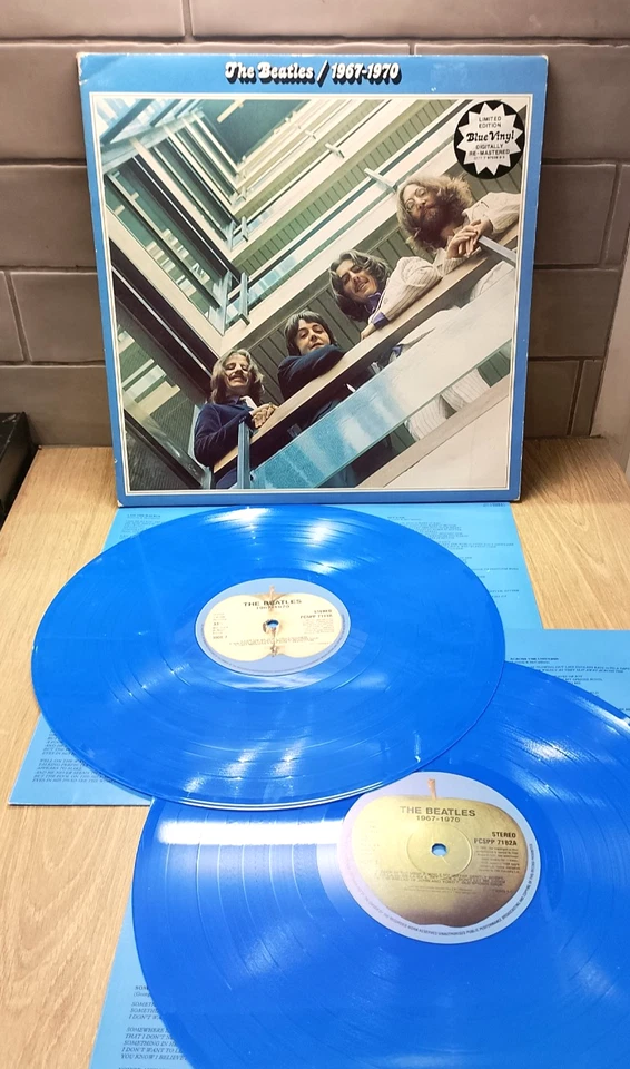 Vinyl Gate-fold 2 X LP The Beatles - 1967-1970 VG+/VG 1993 Re-issue great copy — 第 2/4 张图片