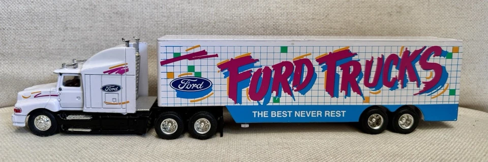 🔥1993 Racing Champions~Ford Aeromax Semi Tractor Trailer~Ford Trucks~1:64 - Image 3 of 4