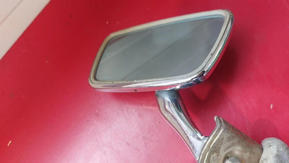 Specchietto SX Originale Mercedes W108 W109 W111 1088101716 1088101516 - Immagine 4 di 4