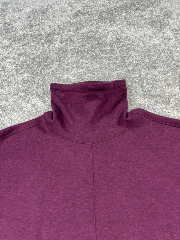 Suéter polar Athleta para mujer mediano púrpura cuello alto Foto 2 de 4