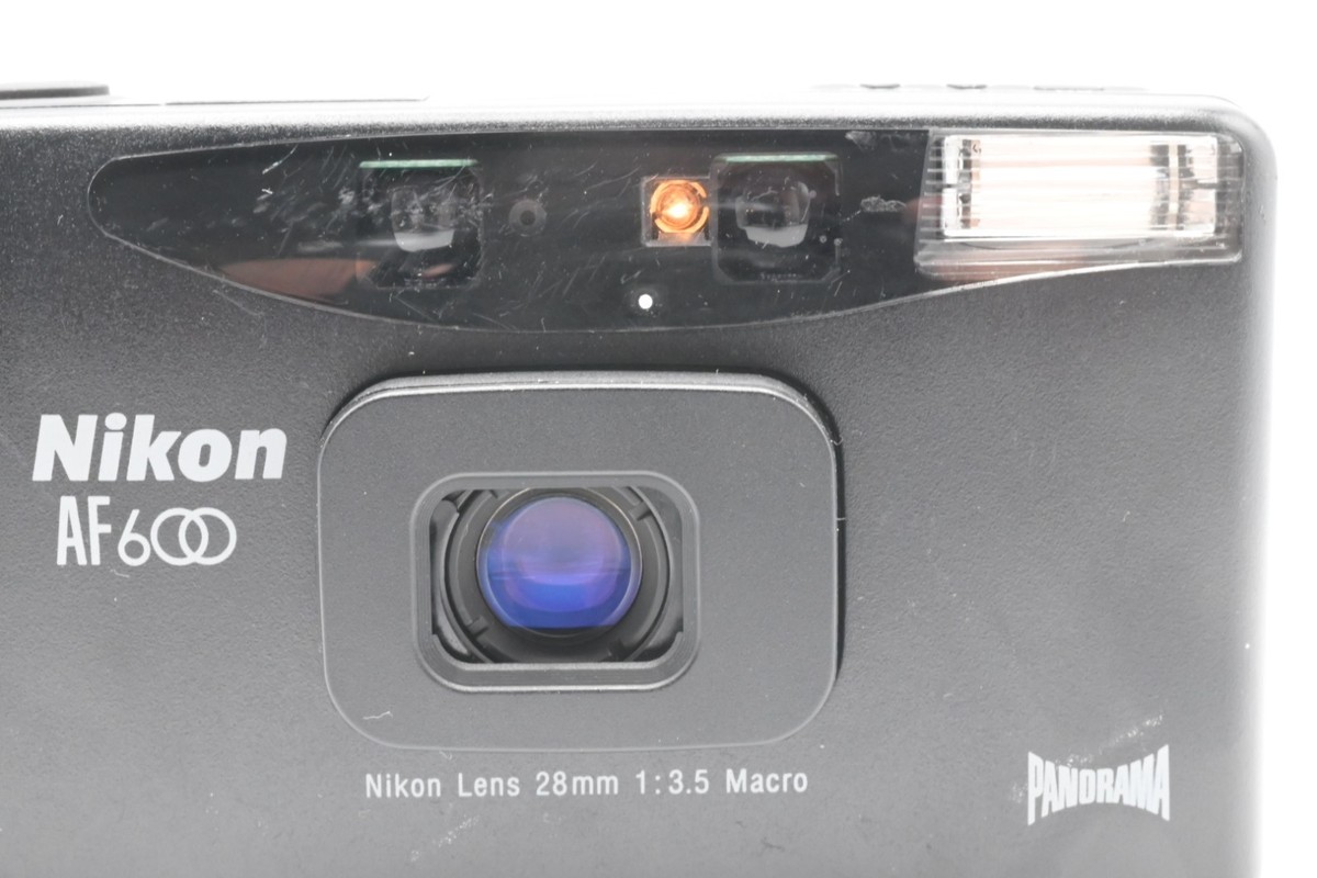 Nikon AF 600 ブラック 28mm F3.5 Macro Nikon AF600 28mm f/3.5 Macro Compact Film Camera 18208018321