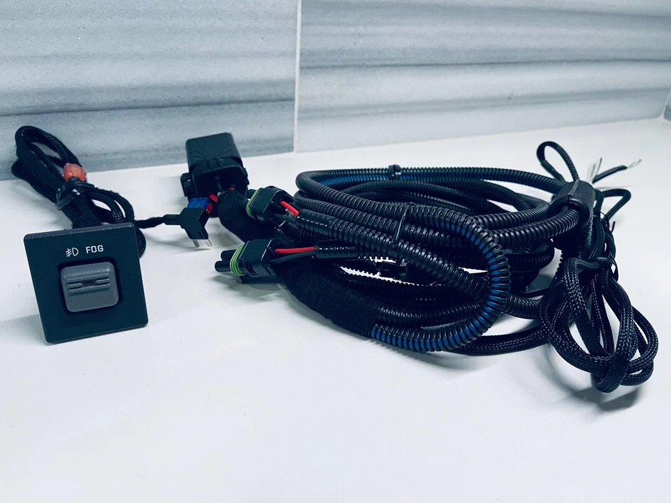 95-99 Chevy Gmc fog light switch with Harness c1500 Suburban Tahoe plug and play - Image 2 of 4