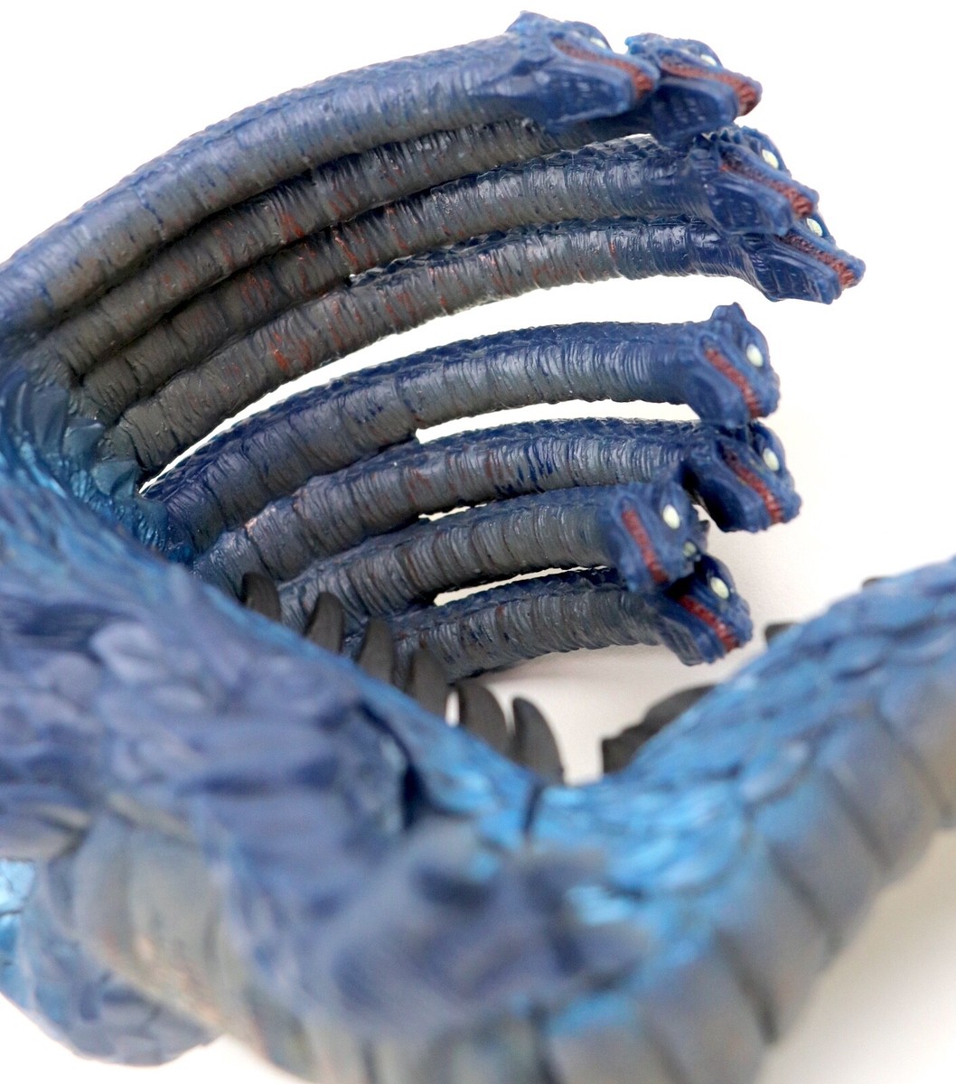 Ultra Monster Ultraman Gaia Kaiju MIZUNOENORYU Water Serpent