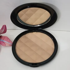 SIGNATURE CLUB A JET TECH WET SET ULTRA CREAMY TRANSLUCENT POWDER SHADE 2 MEDIUM