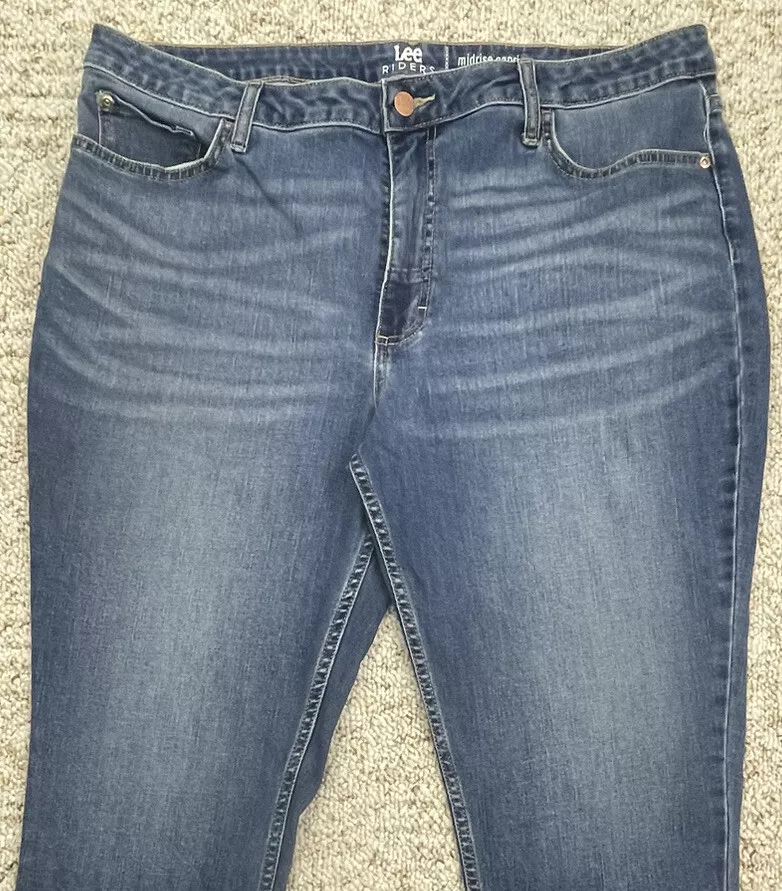 Riders By Lee Women's Mid Rise Stretch Denim Capris Size 20 (40x23)