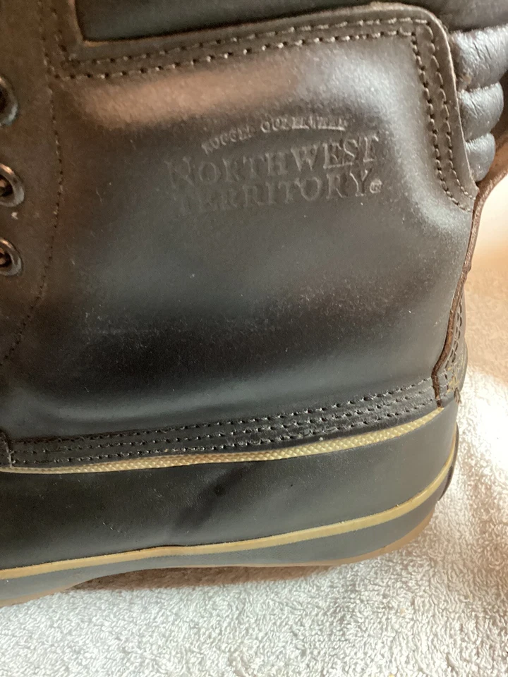 Women’s Size 7 Northwest Territory Winter Leather/Rubber Fleece Lined Boot Black - Image 3 of 4