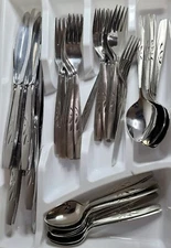 Oneida Will O' Wisp Stainless Flatware Set  59 piece