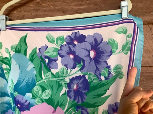 Vintage Silk blend Scarf Hand Rolled Hem Floral Feminine Colors 29 x 30” Medium - Picture 3 of 20