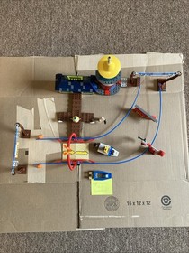 LEGO #4982 SpongeBob SquarePants Mrs Puffs Boating School 2007 + #7610 Boat