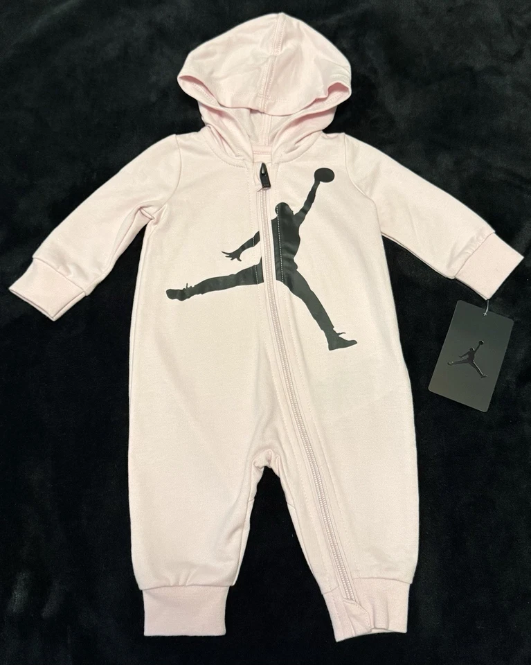 JORDAN 女宝宝全拉链保护套 6 个月新品 — 第 2/4 张图片