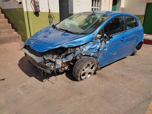 8A618200BC EMBLEMA / 1014727 PARA FORD FIESTA CB1 ECONETIC - Imagen 5 de 10