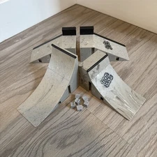 Spin Master Tech Deck Starter Kit 2009 4-piece Set w/ 6 Small Connectors