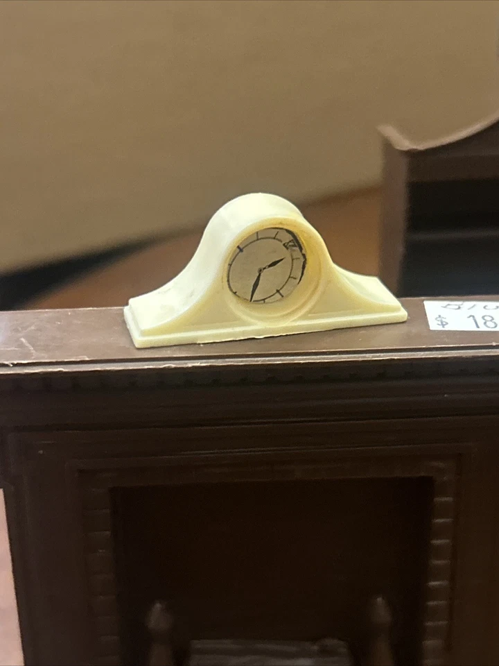 Renwal Brand Dollhouse Furniture Plastic  Vintage Lot Of 13 Pieces - Image 3 of 4