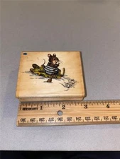 Holly Pond Hill Susan Wheeler Uptown Rubber Stamp F13025 Leaf Surfing Un-Inked