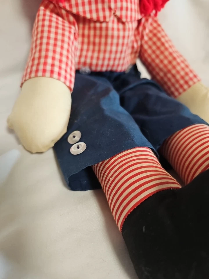 Винтажная кукла Raggedy Andy, безымянные производители, 18 дюймов ручной работы. Синий и белый матрос шляпа. - Изображение 4 из 4