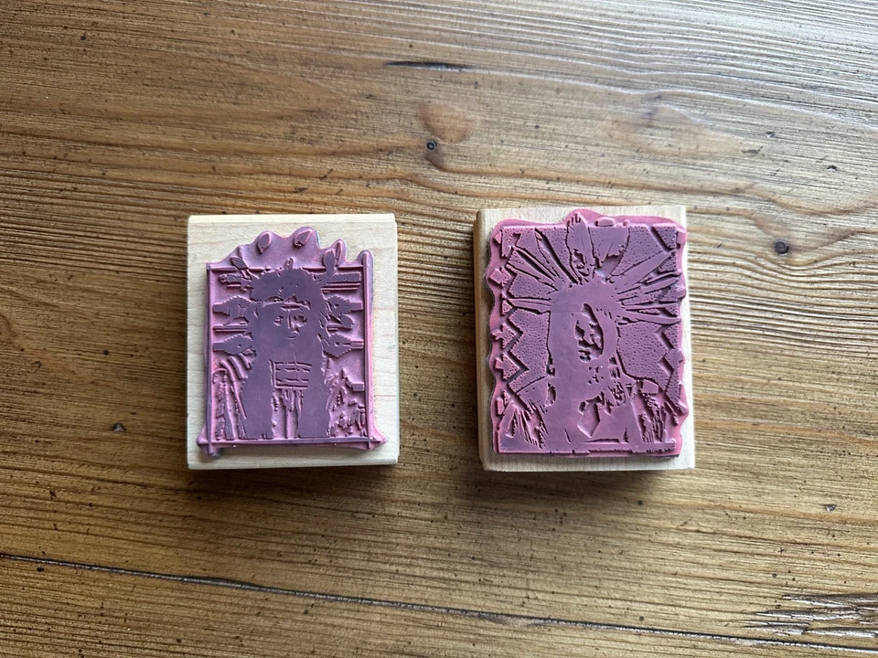 РЕДКИЕ S/2 резиновые штампы индейцев Эйси Дьюси перья вождя/вождя - Изображение 4 из 4