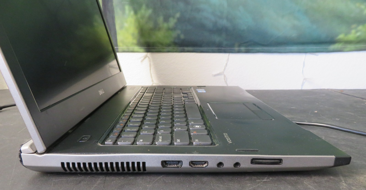 Dell Vostro 3750 Laptop i7-2670QM 2.2GHz 8GB 500GB HDD Win 10 Pro