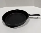 Vintage Wagner Ware Cast Iron Skillet / Frying Pan 10 1/2 inch No. 8 “C” USA