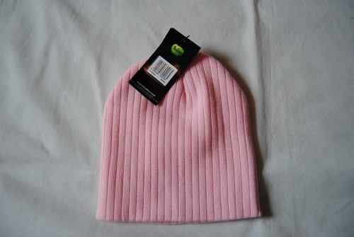 The Beatles Bestickt Sgt Peppers Lonely Herzen Logo Pink Beanie Ski Hut BNWT - Picture 4 of 4