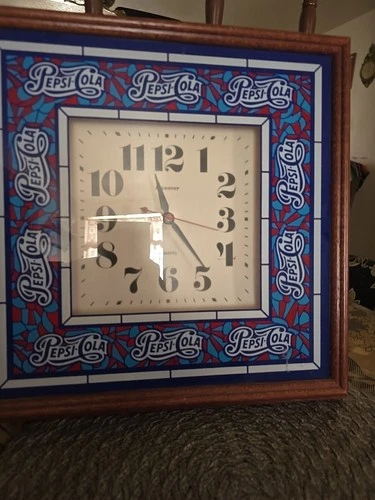 For Sale Used Vintage Hanover Pepsi-cola Wall Clock Made In USA