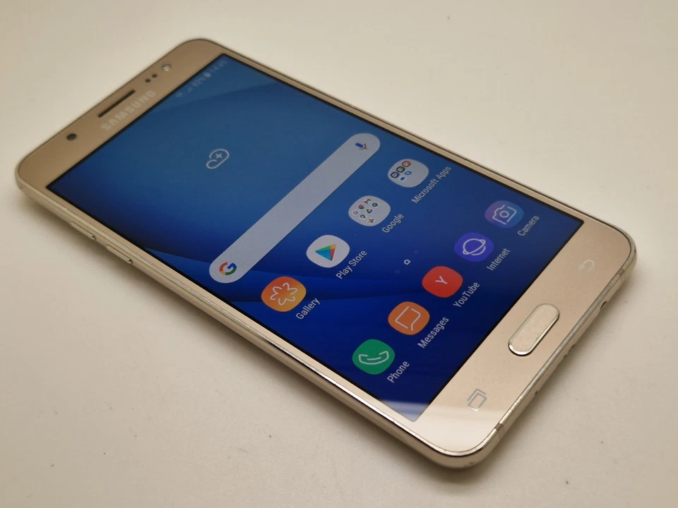 Samsung Galaxy J5 (2016) SM-J510FN - 16GB - Gold (Unlocked) Smartphone, photo 1 of 5