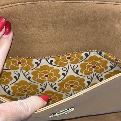 EMMA FOX Tan CROSSBODY Purse LEATHER Shoulder Bag Gold Zipper Yellow Lime Green - Picture 11 of 19