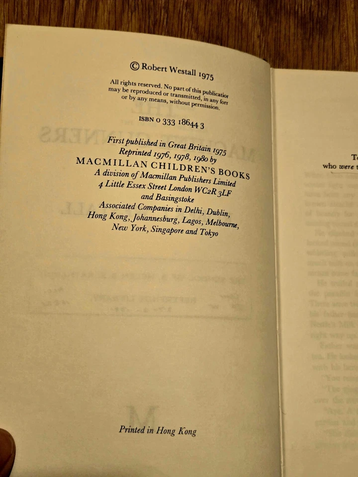 The Machine-Gunners by Robert Westall-1975 1st edition  - Image 2 of 4