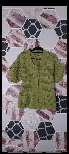 Short sleeve knitted cardigan size 10