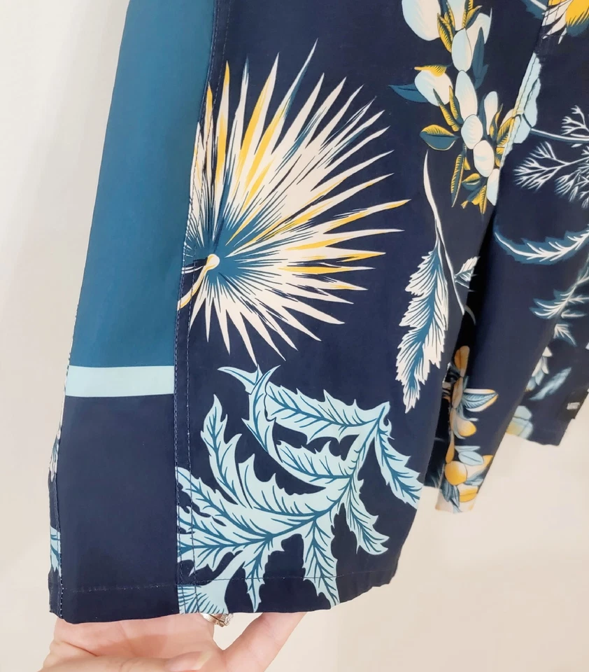 Pantalones Cortos de Natación VANS Azul Marino Estampado Hawaiano Niños Talla 28/16 Foto 3 de 4