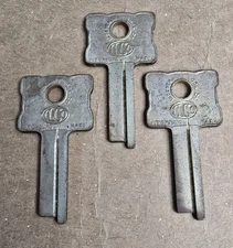 (3) Vtg Old Ornate INDEPENDENT LOCK CO ILCO Blank Keys Fitchburg Mass USA #9